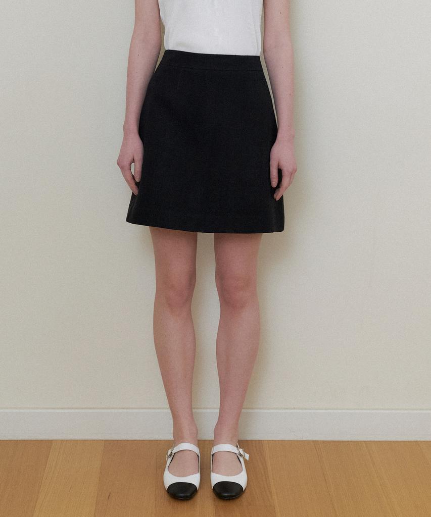 The Penny Linene Mini Skirt - Black