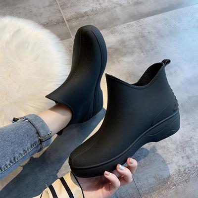 Woman Rain Boots  Spring Autumn Waterproof Ankle Boot For Women Shoes Low Heel Rain Boots Non-Slip Ladies Shoes Plus Size