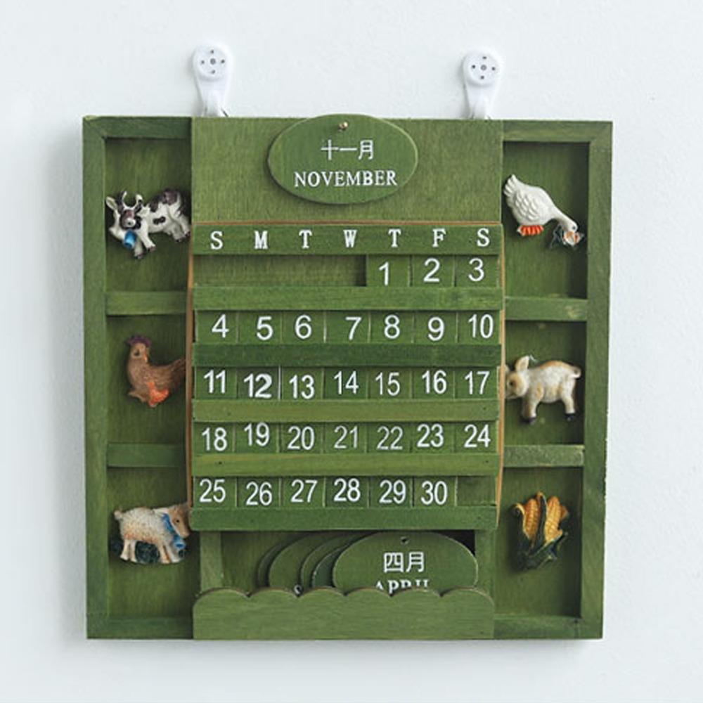 Green Wall-Mounted Calendar Wooden Wooden Background Calendar Practical Pendant Calendar Bar