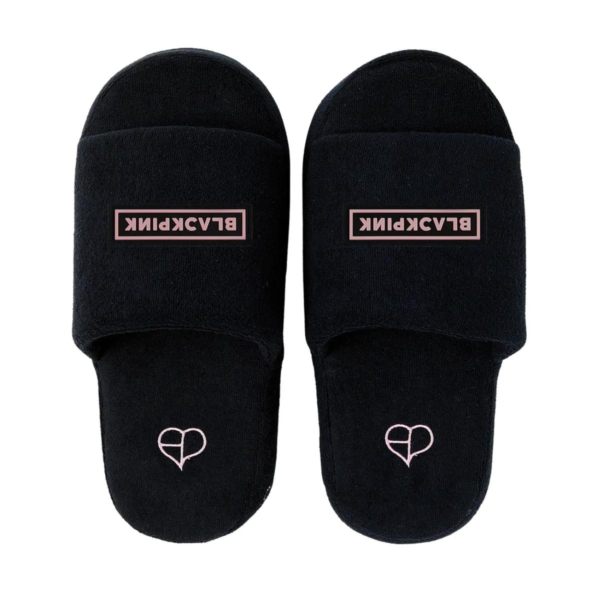 

[DEADLINETOUR] Комнатные тапочки BLACKPINK – Официальный мерч мирового тура 2025 года M