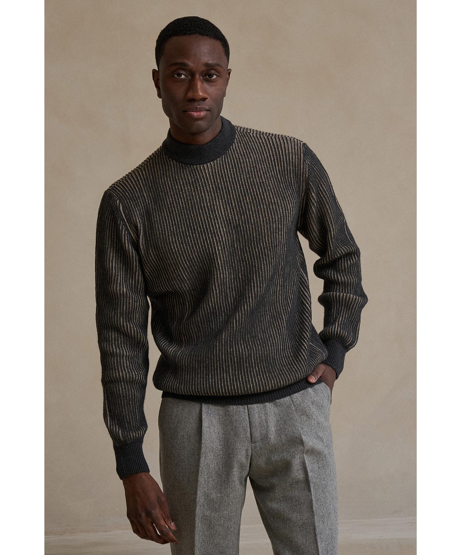 Iolo Two-Tone Ribbed Half Mock Neck_Charcoal Charcoal/L