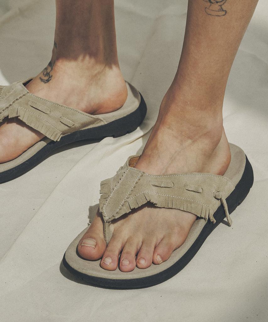 Romantic Move The Loose Flip-Flops R25M703 (Beige Suede)