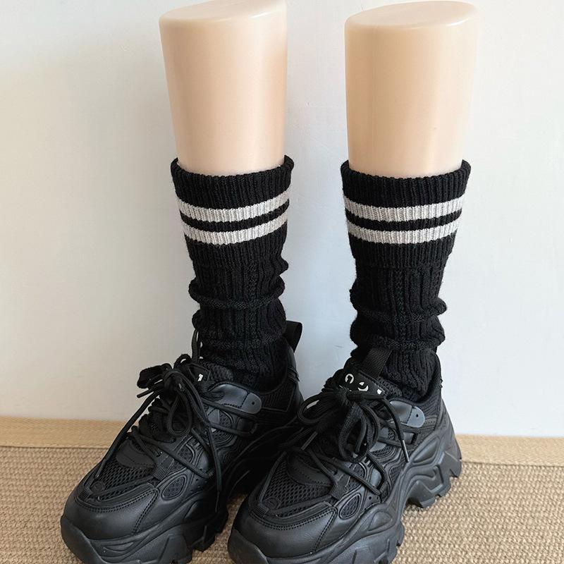 Women's Wool Mid-Calf Socks: Thickened Autumn/Winter Brown Slouch & Gray Stirrup Warmers