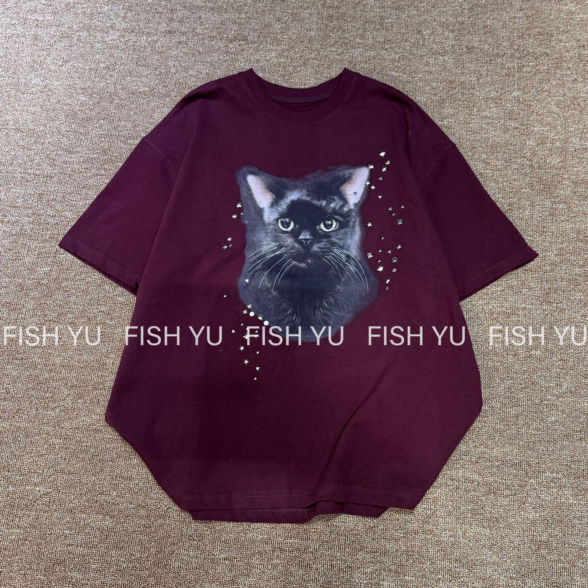 Thirteen Lines Retro Cat Print Beaded Brushed Short Sleeve Women s T-shirt красный