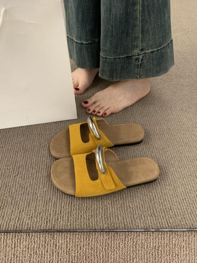 Metal Buckle with Open-toed Round Head Slippers for Women's Summer Wear Versatile and Not Tired Feet Flat-bottomed Dopamine Beach Sandals