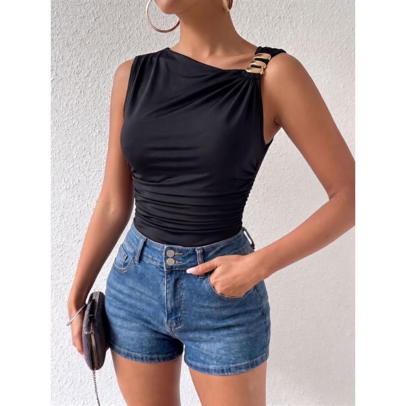 Women Black Sleeveless Oblique Shoulder Metal Buckle Slim Waist Fitted Bodysuit