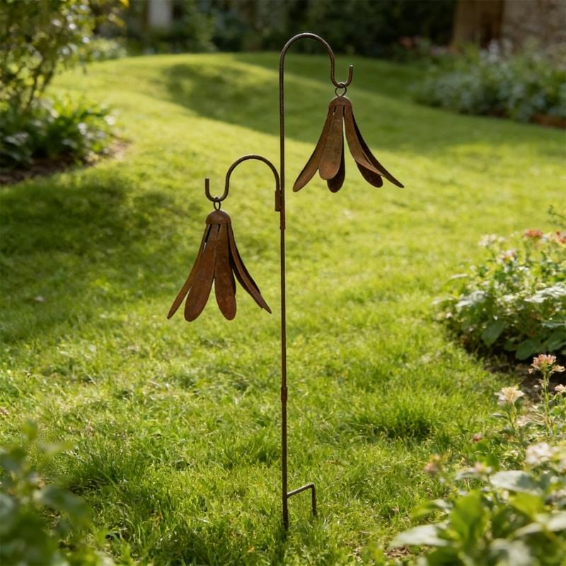 Artistic Iron Flower Petal Ground Spikes Decorative Garden Stakes For Enhancing Garden Or Patios Aesthetics