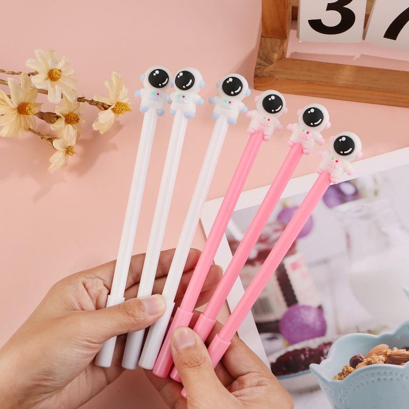 1PC Creative Cartoon Astronaut Rollerball Pen Student Cute Test Pen High Beauty Signature Pen Heart Stationery Office Supplies Lovely Gift