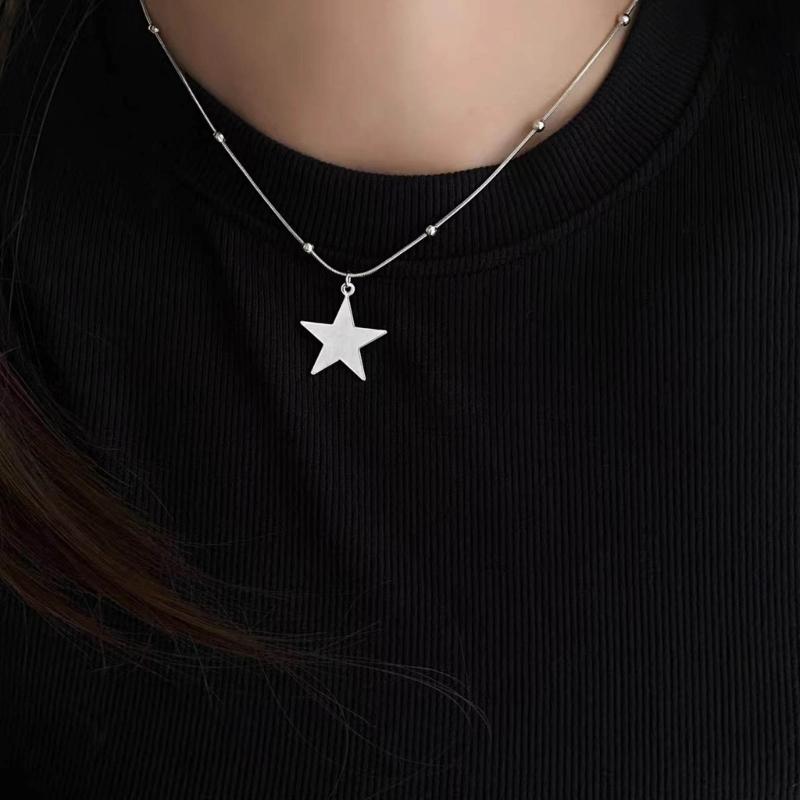Y2k Style Star Pendant Necklace Round Beads Necklace Alloy Texture Star Pendant Neck Jewelry Present for Girls and Boy