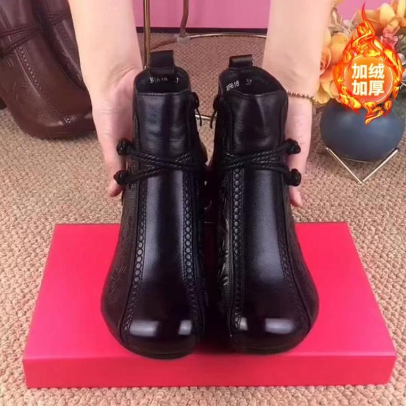 New Retro Martin Boots Autumn and Winter Single Boots Thick Heel Short Boots Women's Embossed Round Head Mother Cotton Boots