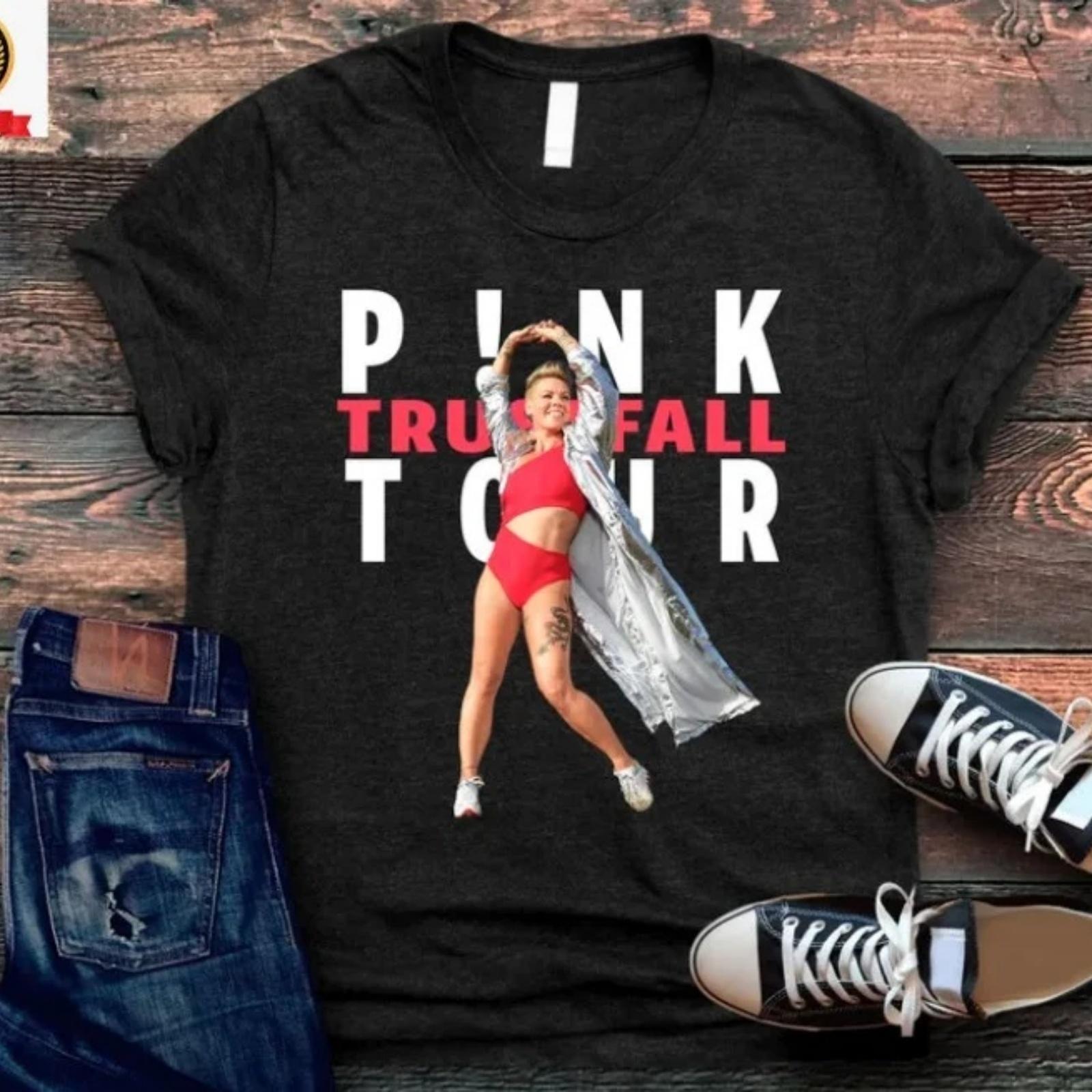 

Pink 2023 Tour Summer Carnival Nk Singer T-Shirt Trustfall Concert Music Album XXXXXL чорний