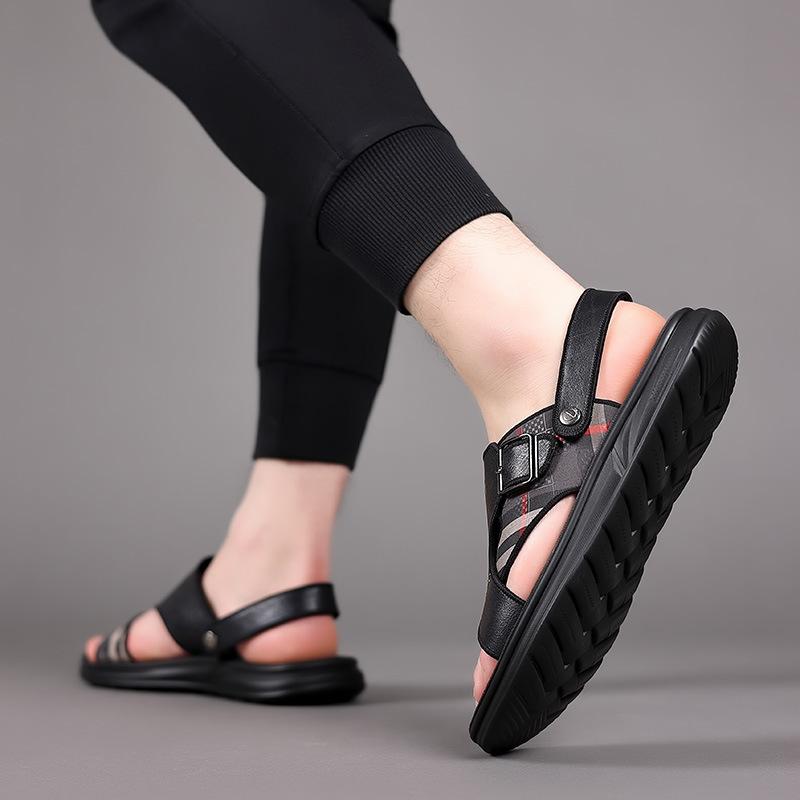 The first layer of cowhide sandals, men's breathable soft bottom dew refers to casual beach shoes, men's sandals, genuine leather slippers, dual-use