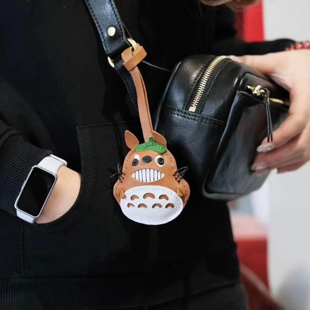 Handmade Sheepskin Chinchilla Real Leather Bag Charm KeyChain Kawaii Animal Bags Backpack Charms Couple Jewelry Bag Accessories