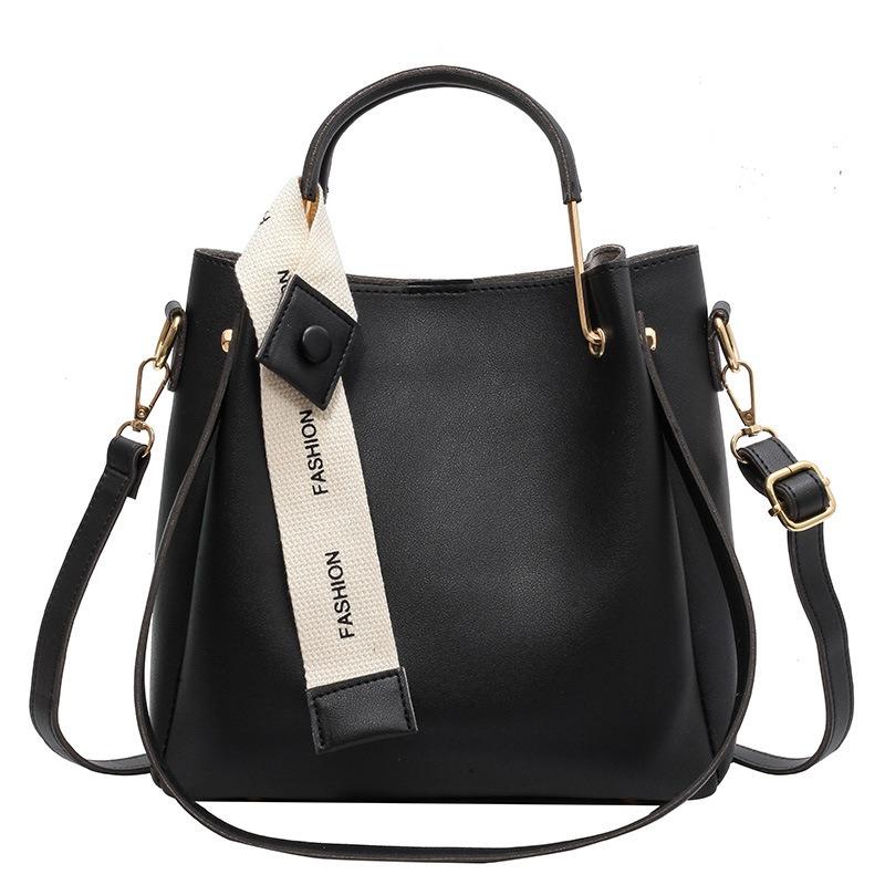 New Large-capacity Bag Women's Autumn and Winter New Shoulder Messenger Bag Texture Women's Child and Mother Portable Bucket Bag