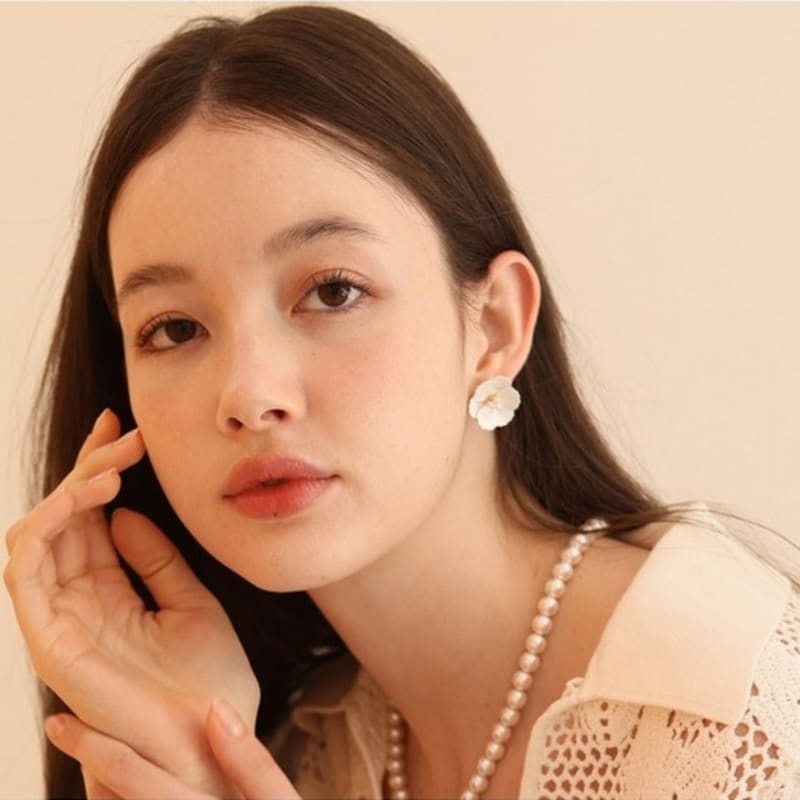 Dana Burton Camellia Pearl Silk Earrings