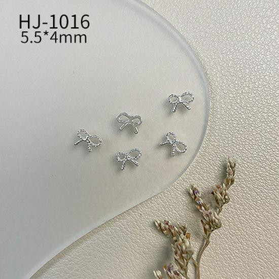 Gold & Silver Bow Nail Art Decorations – Japanese Bestseller Style