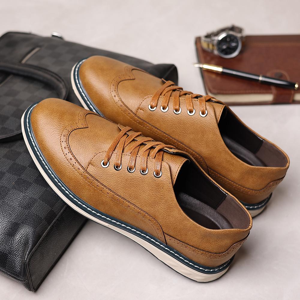 Fashion Professional Oxford Shoes Men Fashion Leather Casual Shoes New Arrival Man Business Formal Footwear Classic Brogue Shoe Sneakers