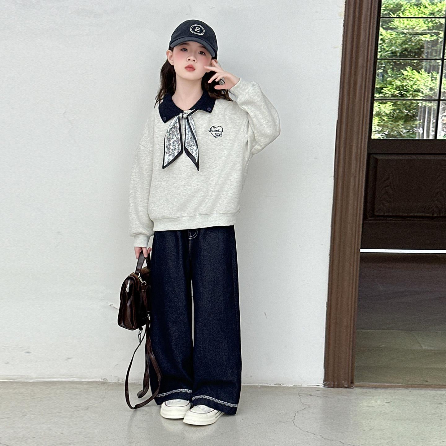 

Girls Fashionable Polo Collar Sweatshirt & Jeans Set - 2025 Autumn/Spring Collection 160 cm