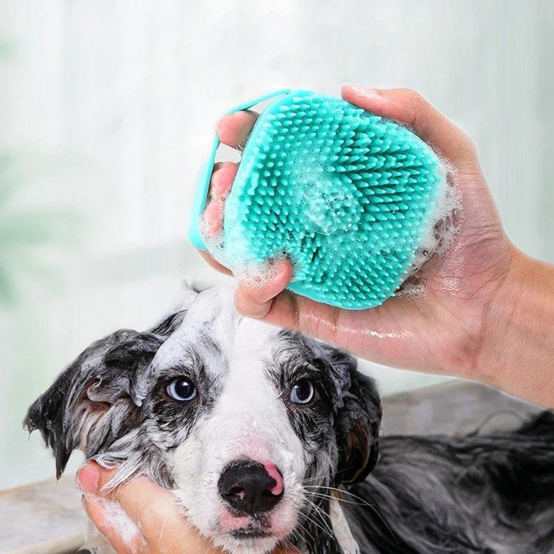 Pet Massage Brush Bathroom Puppy Big Dog Cat Bath Massage Gloves Brush Soft Silicone Pet Accessories for Dogs Cats Grooming Tool