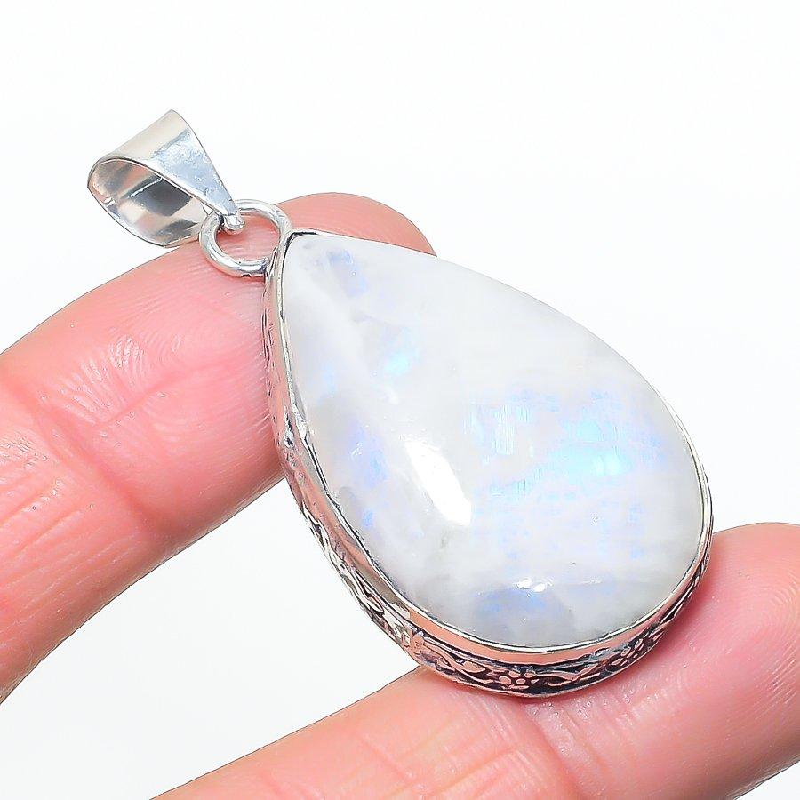 Natural Moonstone Gemastone 925 Sterling Silver Jewelry Pendant 2.13  AP-14570