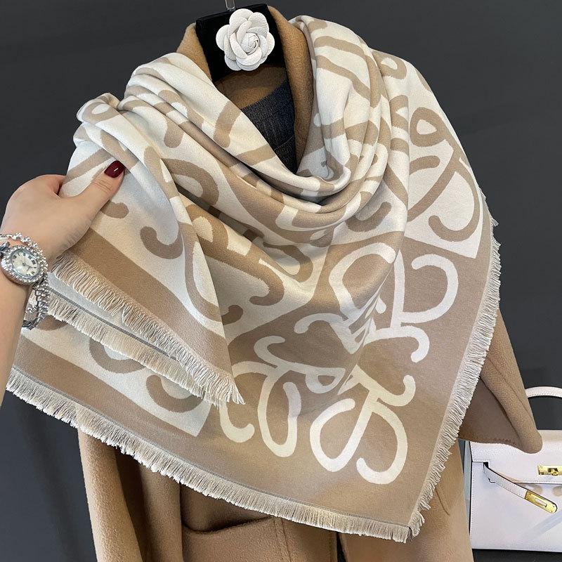 Autumn and winter jacquard square scarf women's light luxury high sense thickened shawl fashion versatile imitation cashmere scarf