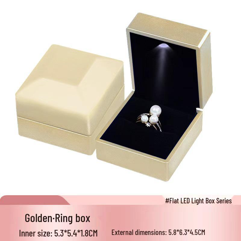 Diamond-Faceted Light-Up Jewelry Box for Rings, Bracelets, and Necklaces
