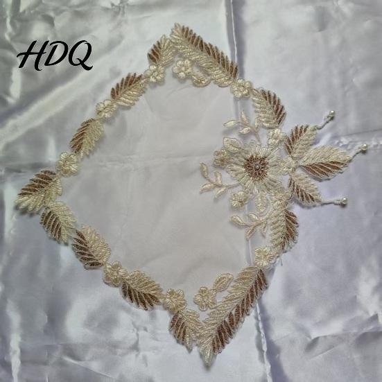 Mesh Table Mat Floral Embroidered Placemat Heat Insulation with Beads Vintage Style Embroidery Runners Retro Decorative Coaster for Wedding