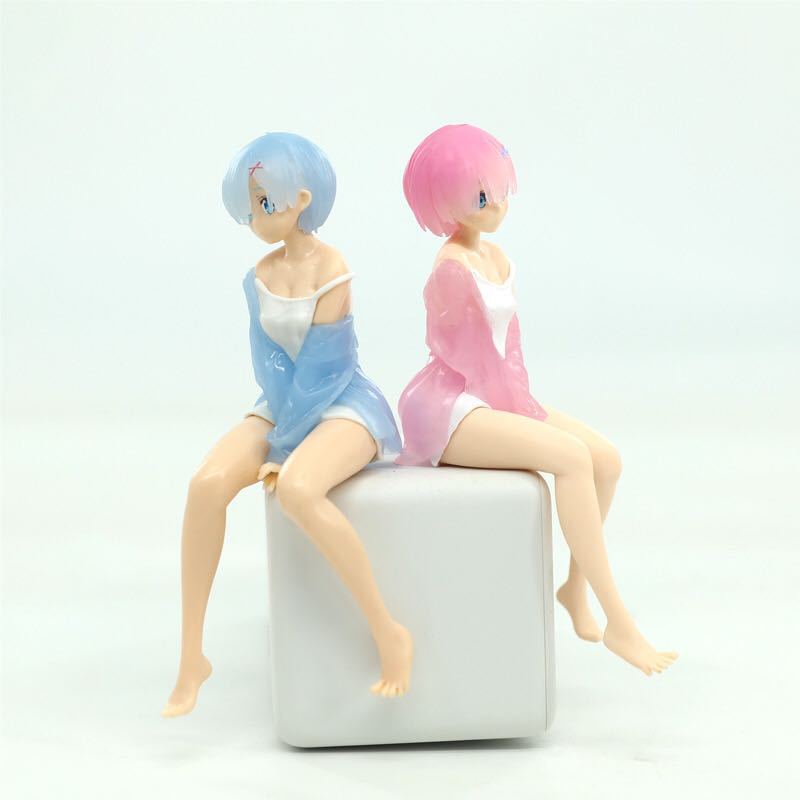 Life In a Different World from Scratch Sitting Ram Rem Figure Car Ornament Instant Noodles Pressed Doll