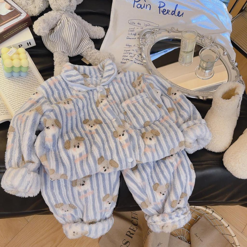 2025 A-Class Flannel Suit for Kids: Plush Velvet Thick Homewear, Fashionable Autumn & Winter Clothing for Boys & Girls.
