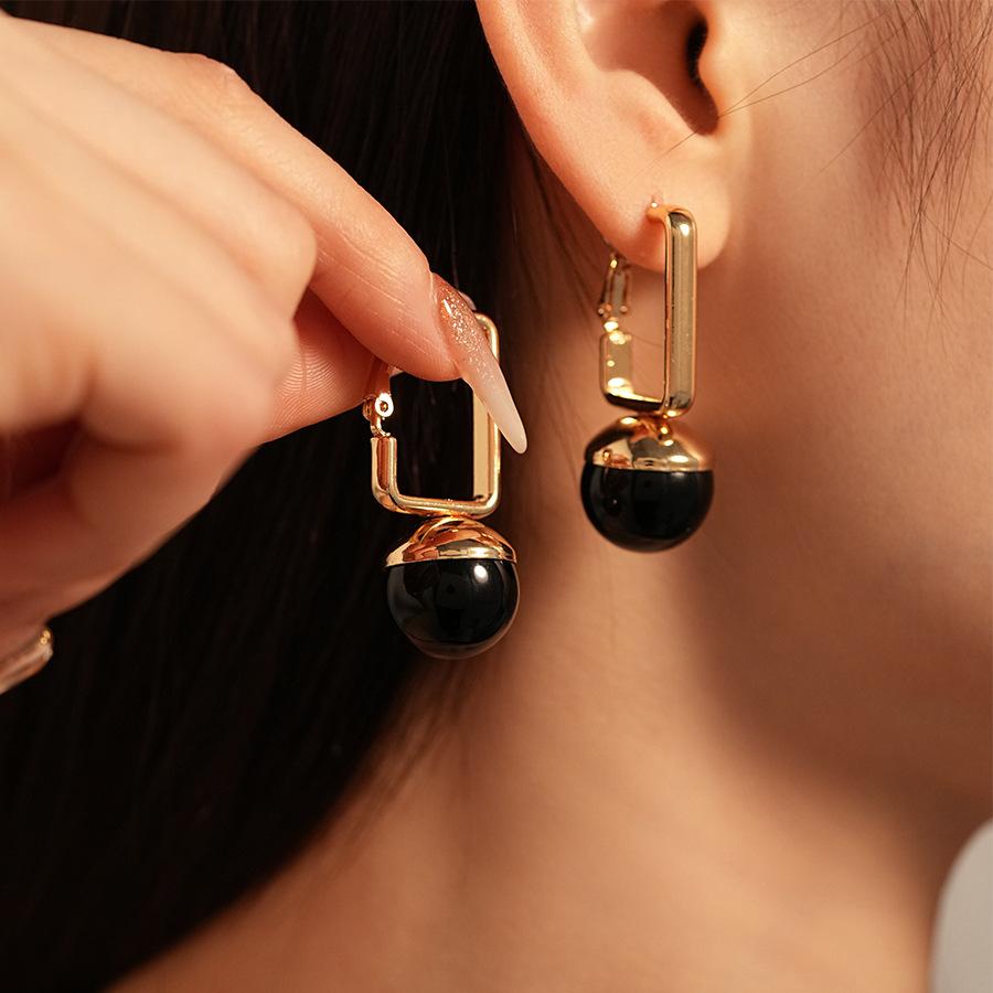 Vintage Dark Resin Round Rectangular Geometric Steel Needle European and American Niche Earrings for 