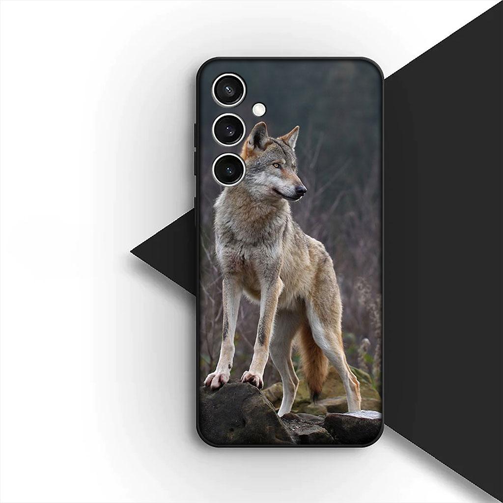 Casing Phone Cover for Samsung Galaxy S22 S21 S20 FE Ultra Plus A07 A17 A15 A16 A25 A57 A37 Case  Animal Stalking Wolf Art
