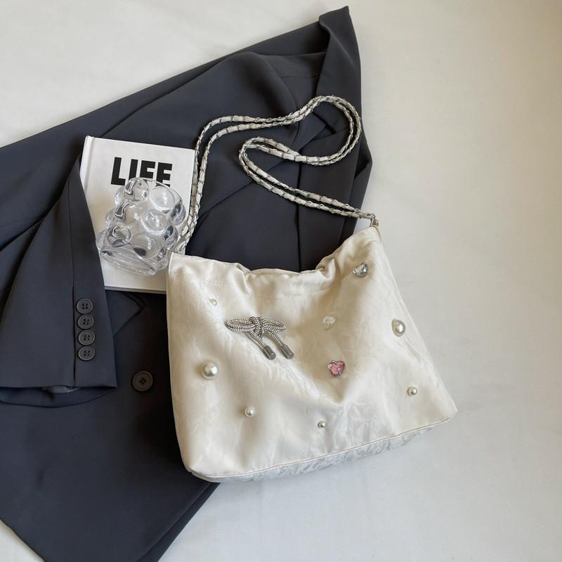 Chic Casual Medium Sized Shoulder Tote Bag For Women Featuring Trendy Spring Summer Fashion Elements