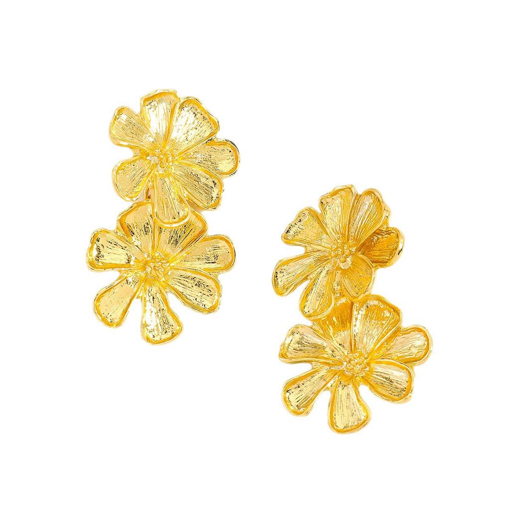 New Simple Flower Earrings Stylish Versatile Flower Stud Earrings Irregular Daily Petal Folded Earrings