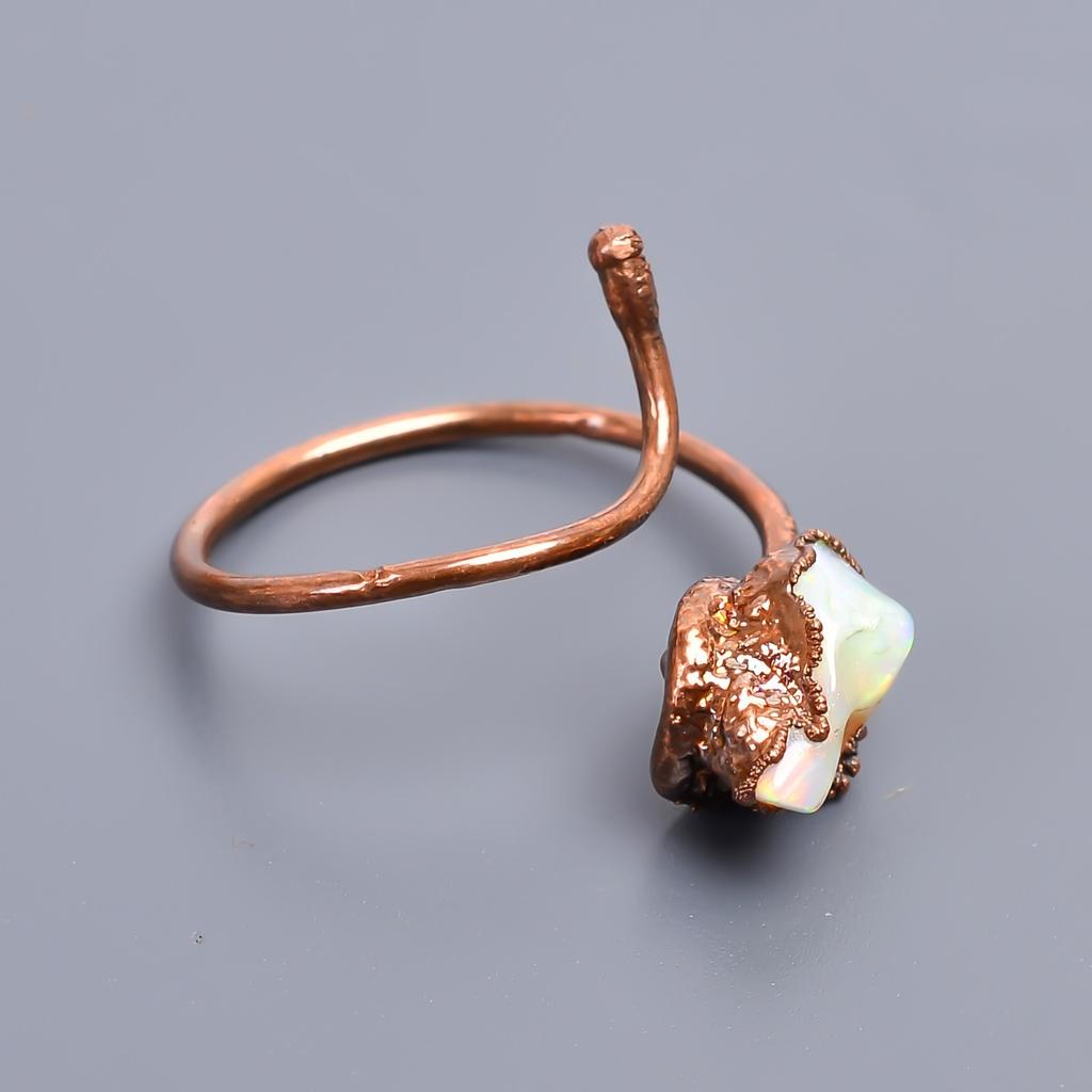 Äthiopischer Opalstein Kupfer Cocktail Geburtstagsgeschenk Elektrogeformter Ring Schmuck V-40