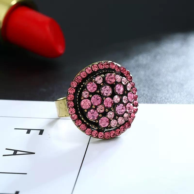 Clearance Sale Vintage Classic Finger Rings For Women Multiple-choice Unique Rings Fashion Jewelry Big Discount Wholesale