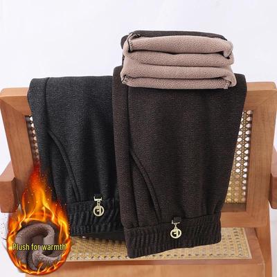 Apatinė dalis (moteriški drabužiai) – Kelnės ir bridžai
