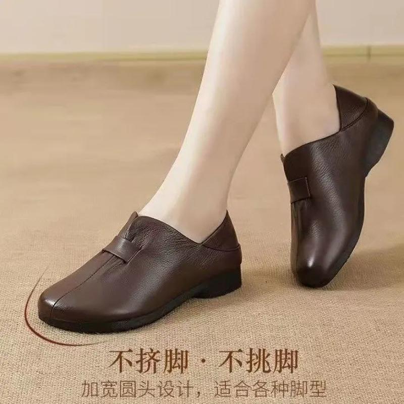 Shoes for Women High Quality Soft Leather Casual Shoes Classic Women Loafers Soft Soled Walking Flat Shoe Moccasins Women Shoes