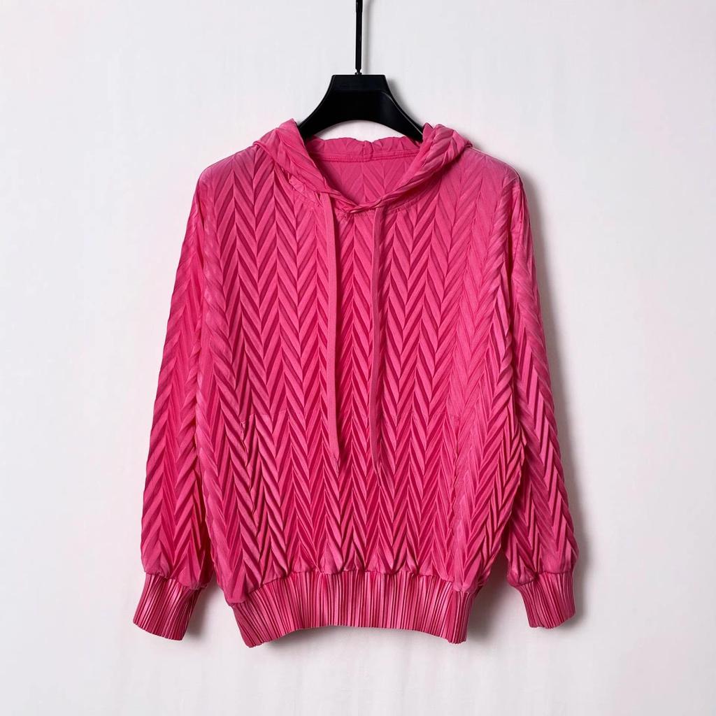 Miyake Style Hooded Pleated Sweatshirt: 2026 Spring Slimming Long Sleeve Pullover for Women