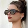 Retro Large Sunglasses for Women Fashionable Wide Legs New Large Frame Sunglasses Gradient Color Personalized Glasses Goggles