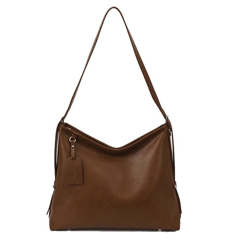2025 Autumn/Winter Women's Versatile Large-Capacity Shoulder Bag - Niche Commuter Style