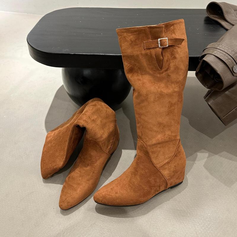 Innere Erhöhung Französische Retro Wildleder Spitzstiefel Damenstiefel 2025 neu Herbst und Winter Schaftstapel Ritterstiefel