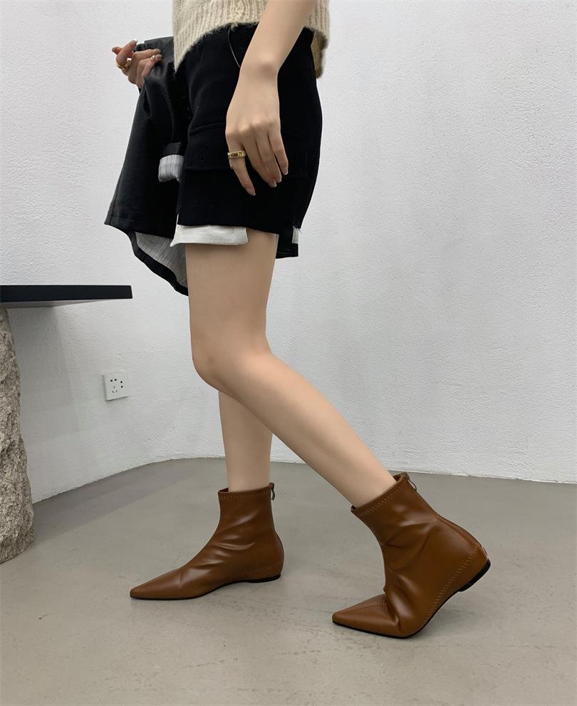 2025 autumn and winter new fashionable versatile rear zipper retro suede Korean small ankle boots thin boots square head slope