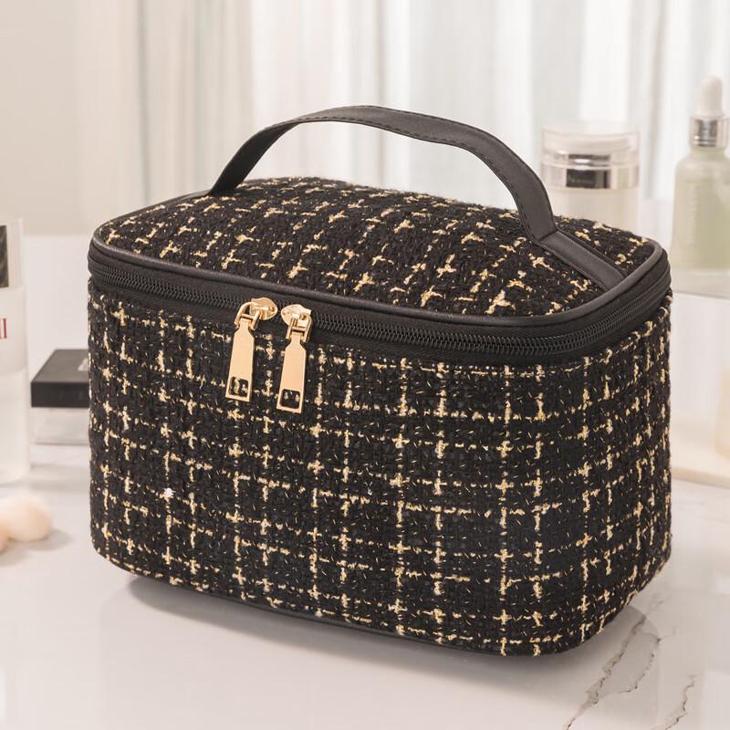 

Manledao Simple Large Capacity Cosmetic Bag