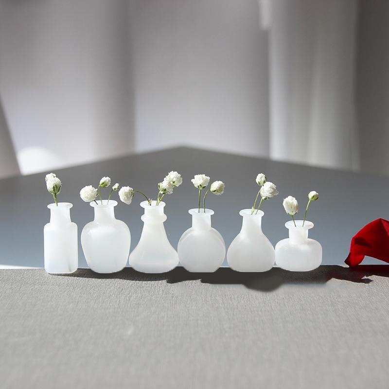 1:12 Dollhouse Miniature Glass Bottle Storage Jar Mini Geometric Shape Bottle Sealed Storage Bottle With Lid Vase Model Toys