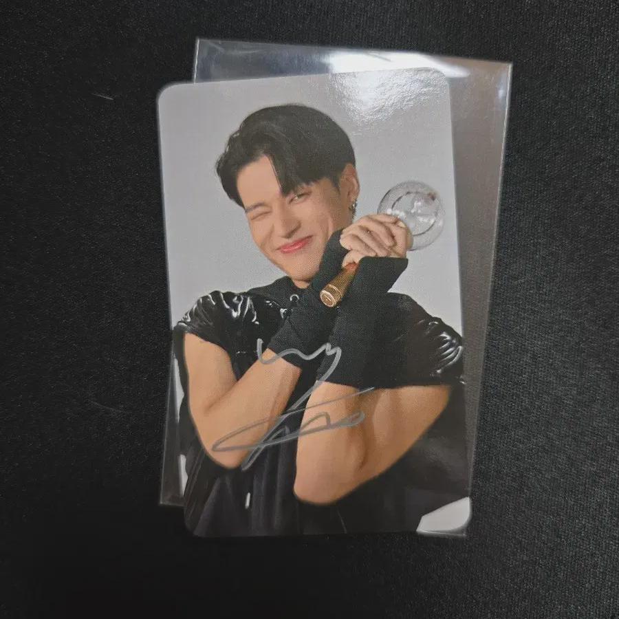 

Ats Wooyoung Sign Foca