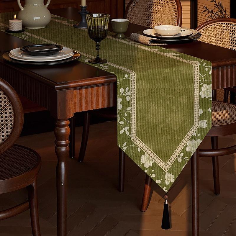 French Pastoral Style Table Flag Luxurious Retro Tassel Table Runner Suitable for Dining Tables TV Cabinets and Side Tables Middle Decorative Banner