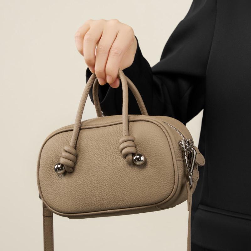 

Women s Genuine Leather Shoulder and Crossbody Bag - 2025 Design, Casual and Versatile чёрный