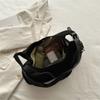 Single-shoulder Retro Large-capacity Stylish and Elegant High-end Women's Bag, Fashionable and Simple Design.