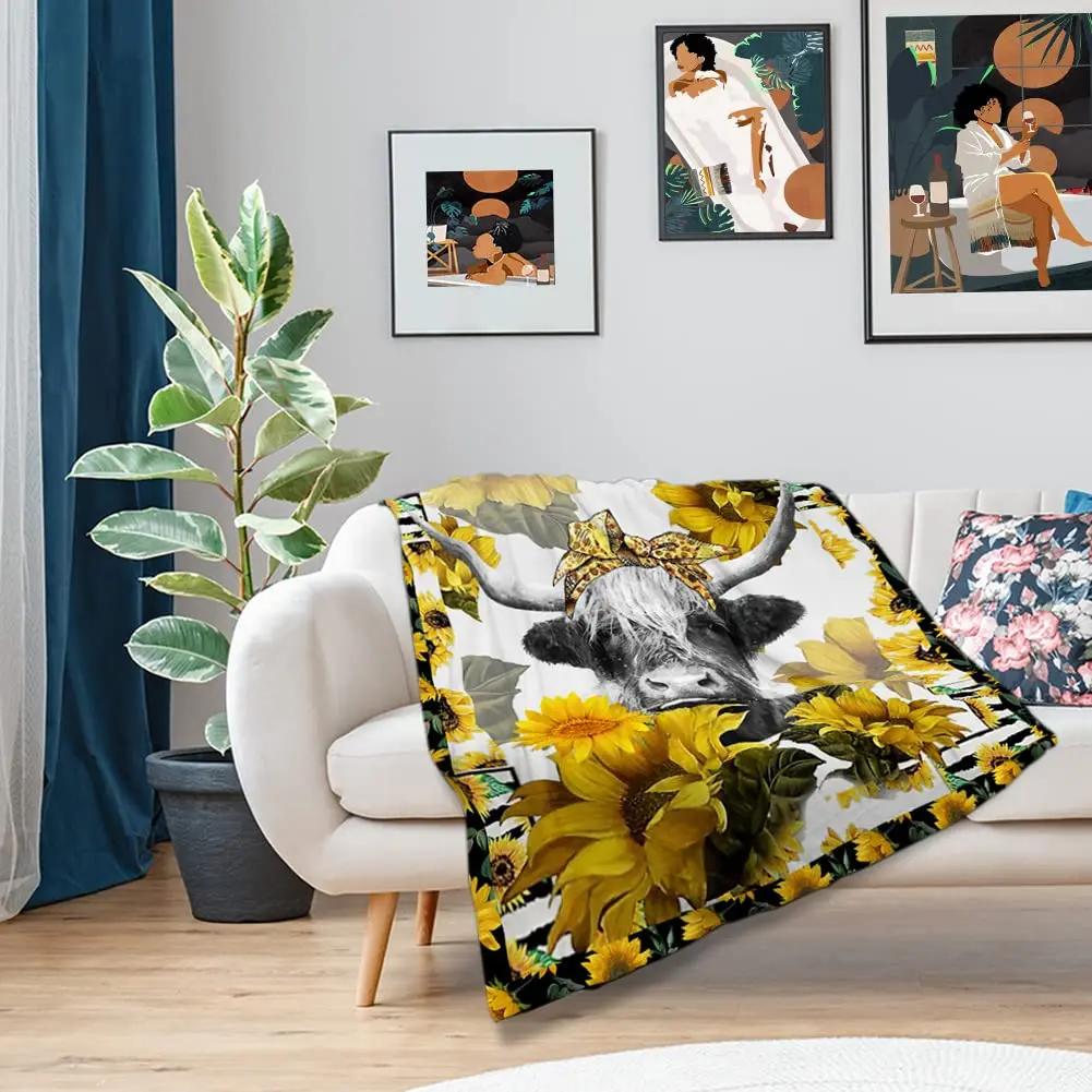 Highland Cow Blanket Natural Western Wildlife Animal Cow Cattle Pattern Landscape All Season Warm Lightweight Blankets for Sofa