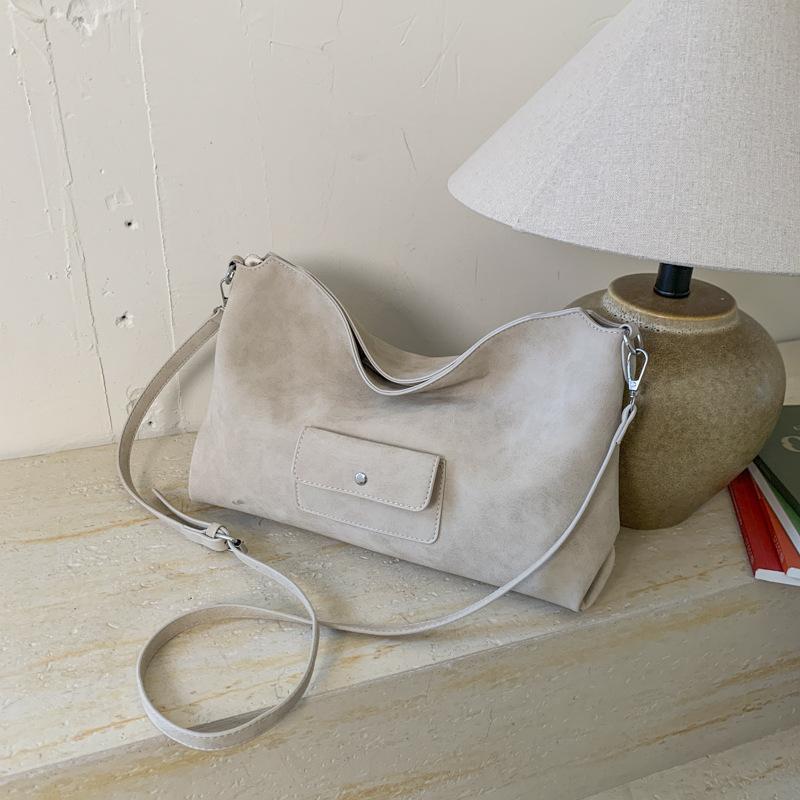 

Premium Tote Bag Women s Large Capacity 2025 New Bag Fashion Popular Shoulder Bag Autumn Commuter Bucket Bag 35*8*22